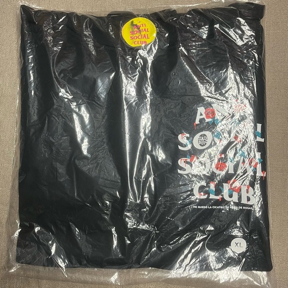 Anti Social Social Club Sadboyz Miles De Rosas Hoodie (RFID- READY) - Picture 5 of 6